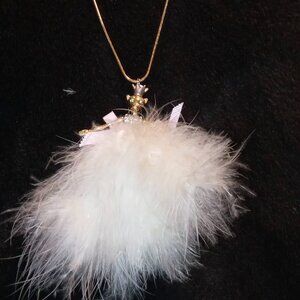 betsey johnson necklace